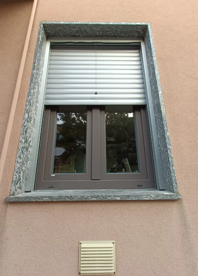 antigrandine-in-pvc-alluminio-e-acciaio-como