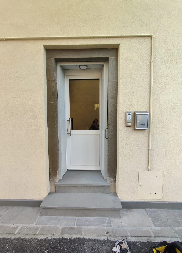 portoncini-ingresso-pvc-monza-brianza