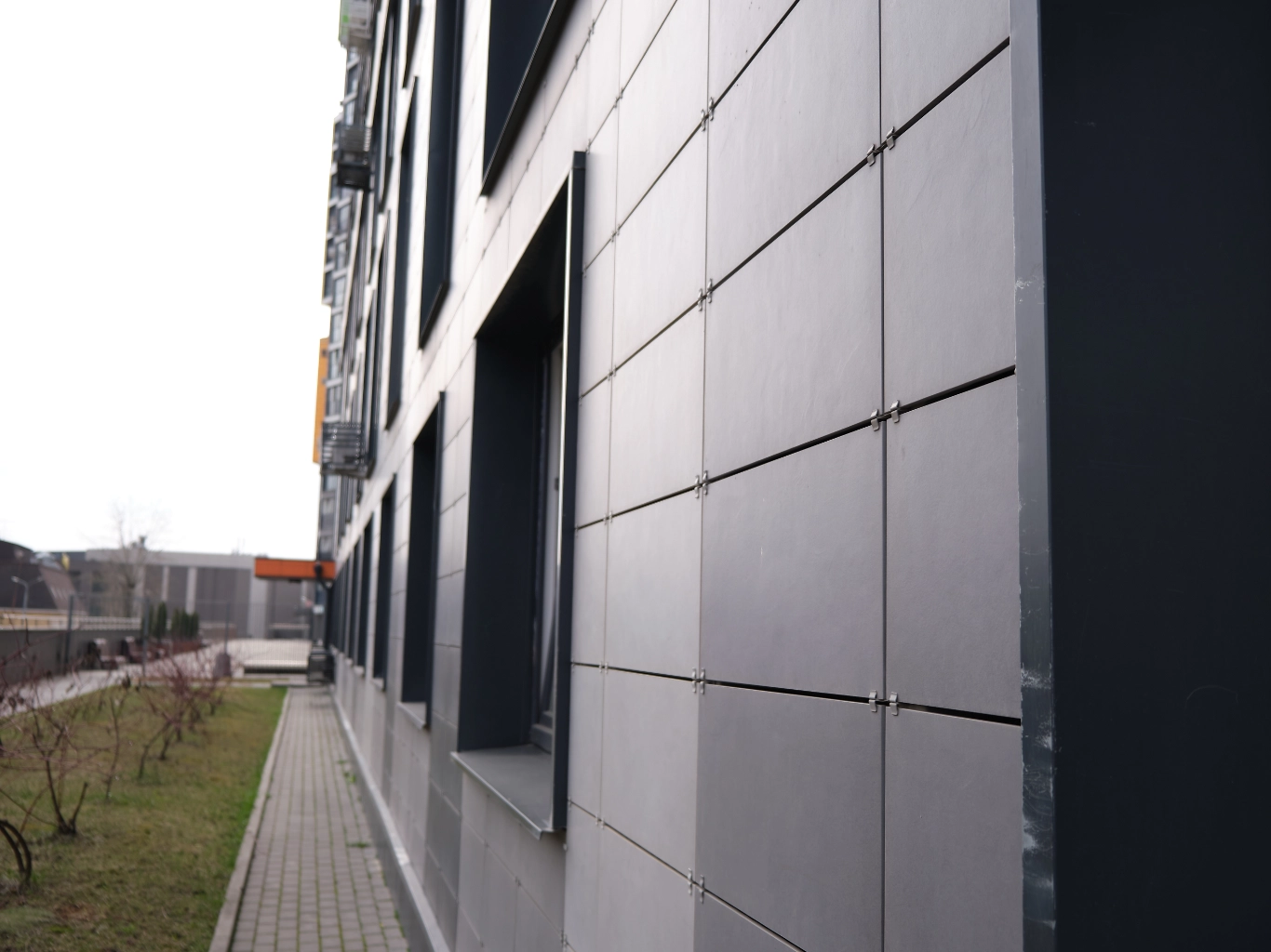 produzione-rivestimenti-esterni-in-alluminio-como